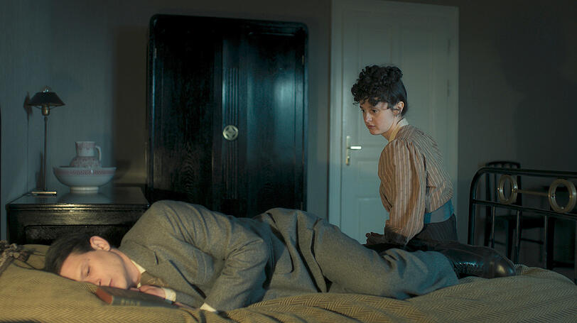 Franz Kafka (Joel Basman) und Ottla Kafka (Maresi Riegner, v.l.n.r.).