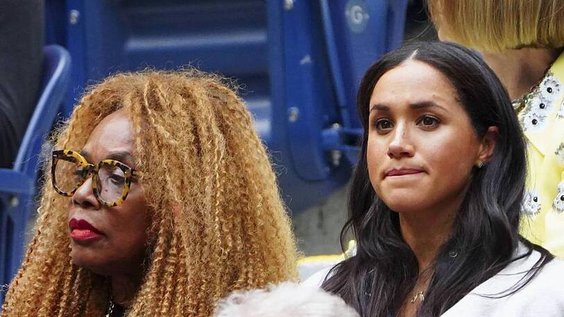 Herzogin Meghan (r.) neben der Mutter von Serena Williams, Oracene Price, beim US-Open-Finale der Damen