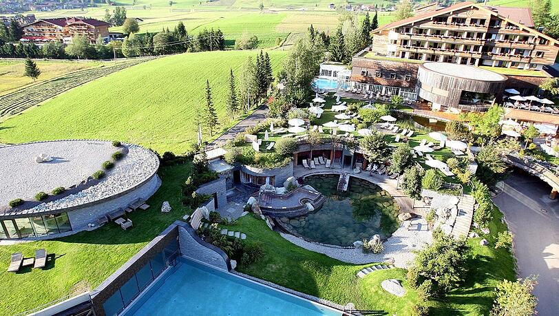 Das Alpine Lifestyle Hotel Jungbrunn im Tannheimer Tal. Das Alpine Lifestyle Hotel Jungbrunn im Tannheimer Tal.
