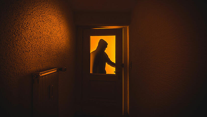 In Oberfranken sind Einbrecher bei ihrem Versuch in ein Haus einzubrechen kolossal gescheitert. In Oberfranken sind Einbrecher bei ihrem Versuch in ein Haus einzubrechen kolossal gescheitert.