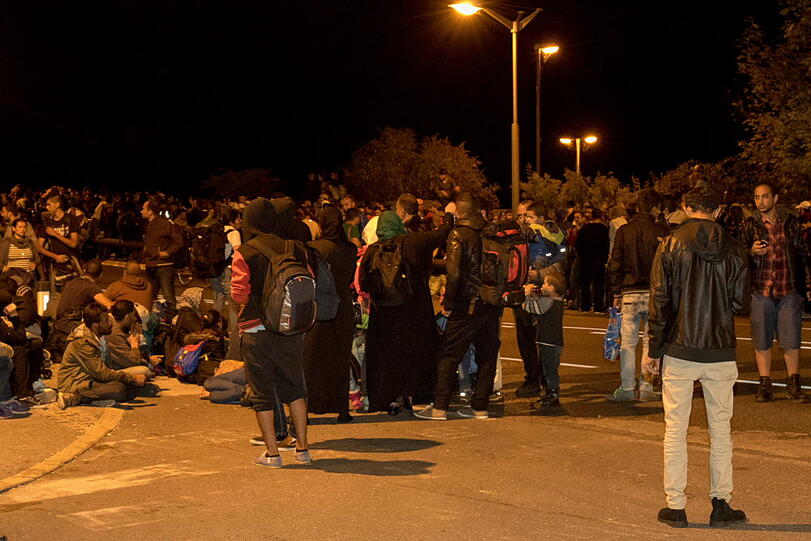 Katastrophale Zustände am Grenzübergang Freilassing. Die Bilder!