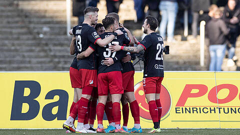 Türkgücü bejubelt den Sieg beim BVB II.