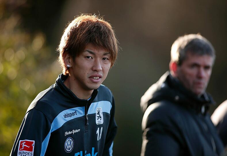Friedhelm Funkel lässt seine Spieler beim Laktattest ordentlich schwitzen. Im Fokus: Neuzugang Yuya Osako aus Japan.