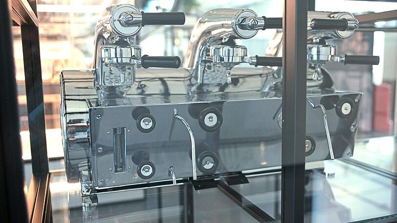 Die wahrscheinlich teuerste Kaffeemaschine der Welt: &bdquo;Die Gehörnte&ldquo; von Gio Ponti hat einen Wert von etwa 400.000 Euro.