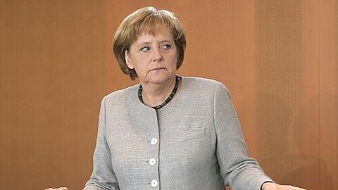 Merkel ist über die Schwan Kandidatur 'not amused'