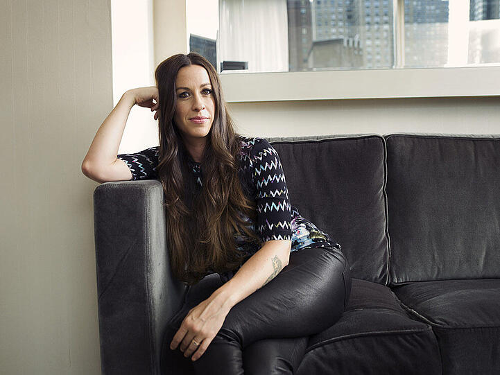 Alanis Morissette kämpft mit harten Bandagen
