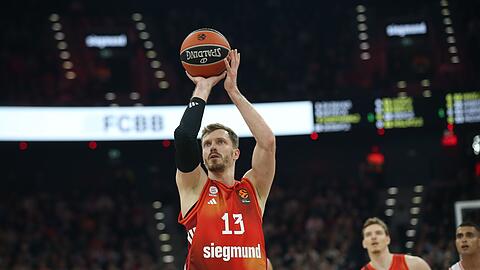 Europameister Andreas Obst kassierte mit den Bayern-Basketballern in der Euroleague die n&auml;chste Niederlage.