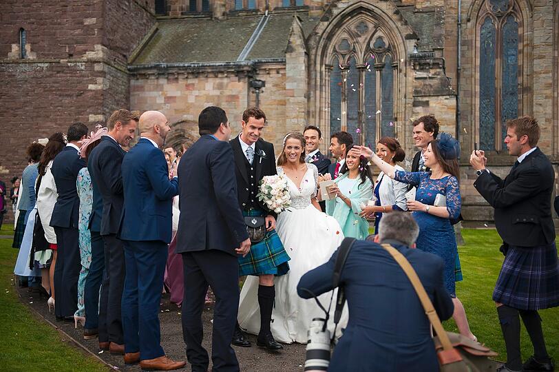 Andy Murray hat seine Jugendliebe Kim Sears in seiner schottischen Heimatstadt Dunblane geheiratet. Die Bilder.