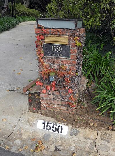 Die Adresse &bdquo;1550 San Remo Drive&ldquo; beim Thomas-Mann-Haus.