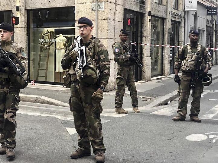 Die Explosion überschattet die Europawahl in Frankreich.