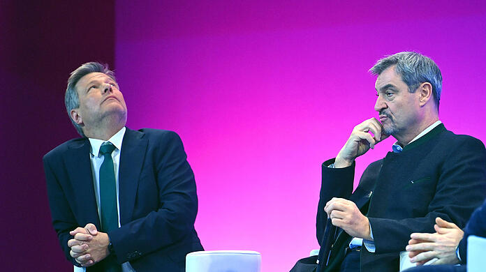 Podiumsdiskussion mit Markus Söder und  Robert Habeck anlässlich der Internationale Handwerksmesse IHM. Heute Abend wird Söder wohl ohne Habeck auf dem Nockherberg feiern.