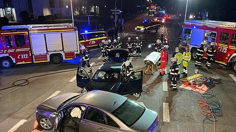 Zu den Hintergr&uuml;nden des Geschehens ermittelt das Unfallkommando der Polizei.