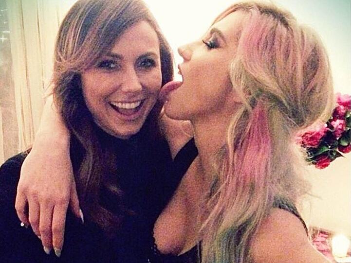 Sängerin Kesha belästigt Clooney-Ex Stacy Keibler