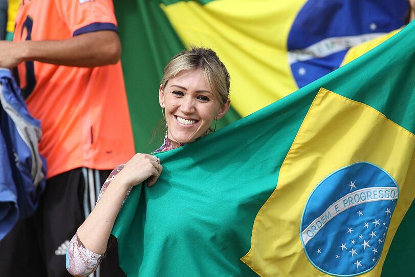 Die heißen Fans vom Copa America. Können Sie unseren Supoortern das Wasser reichen? Entscheiden Sie selbst: Wir haben die schönsten Fans der Welt zusammengestellt.