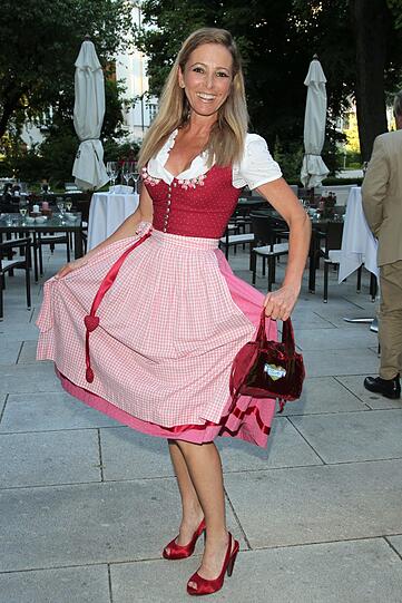 Promis bei der Schatzi-Modenschau in München: Die Bilder