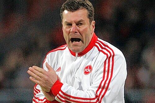 Will den Schwung aus dem Offenbach-Spiel mit in den Breisgau nehmen: FCN-Trainer Dieter Hecking.