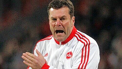 Will den Schwung aus dem Offenbach-Spiel mit in den Breisgau nehmen: FCN-Trainer Dieter Hecking. Will den Schwung aus dem Offenbach-Spiel mit in den Breisgau nehmen: FCN-Trainer Dieter Hecking.