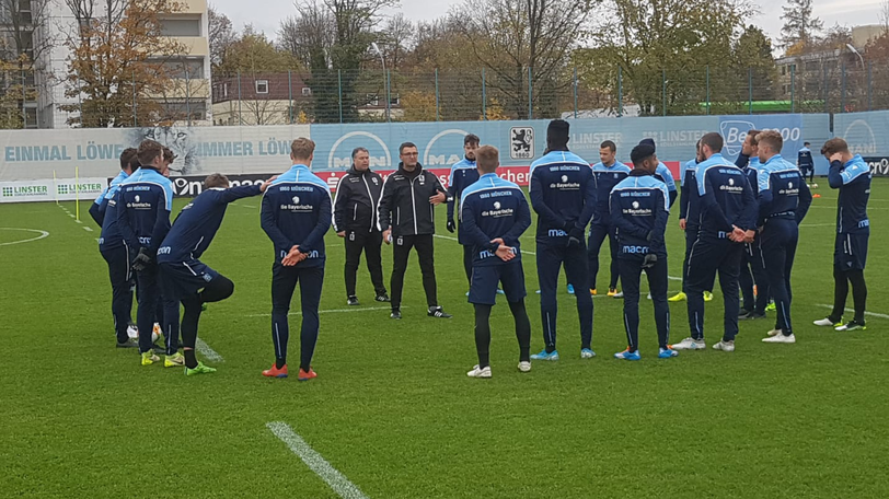 Die Löwen beim ersten Training unter Michael Köllner
