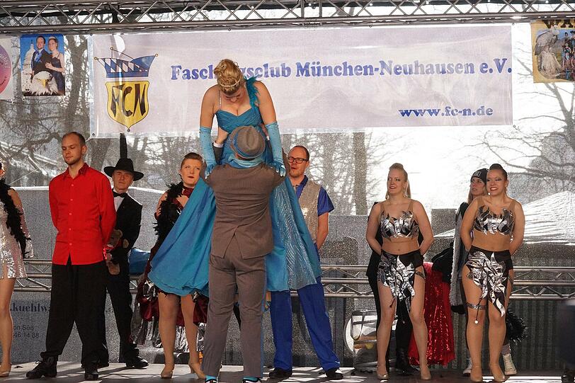 Bühnenauftritt der Gleisenia.