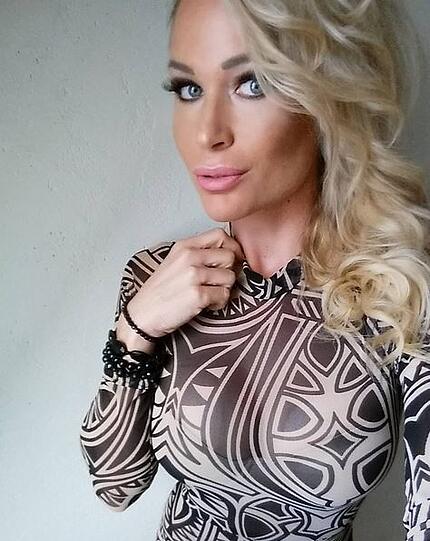 Die heißen Bilder von Playmate Ramona Bernhard.