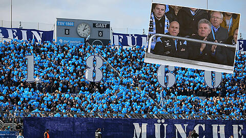 Im Moment ist bei 12.500 Fans Schluss: Das Stadion an der Grünwalder Straße, Heimat des TSV 1860. OB Reiter war am Dienstag im Stadion (kleines Bild).