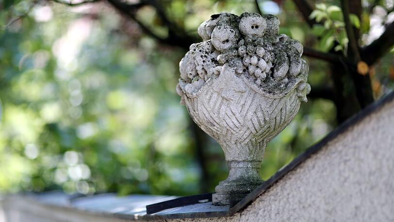 Florale Kunst am Bau.