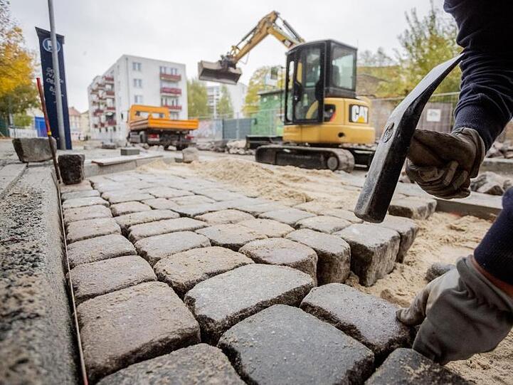 Rückerstattungs-Kriterien für Straßenausbaubeiträgen sollen bis März feststehen. Foto: Christoph Soeder
