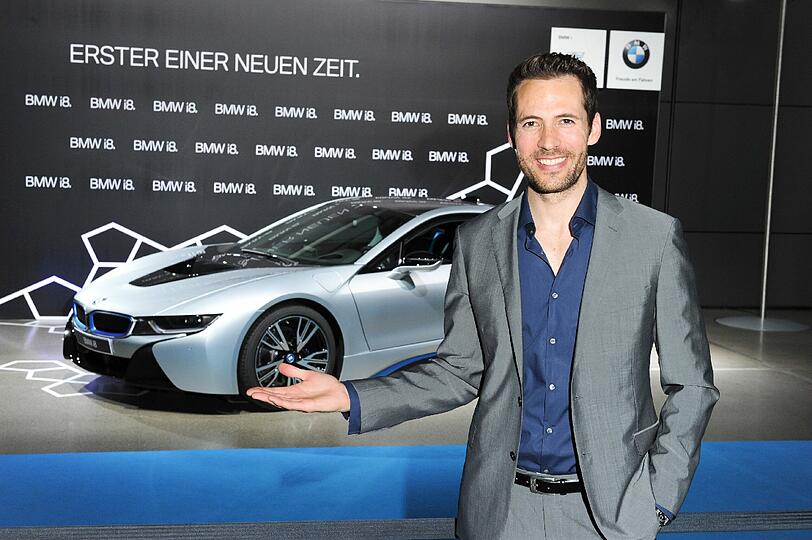 Thomas Gottschalk, Christine Neubauer, Alexandra Kamp: Promis feiern mit BMW den Marktstart des neuen i8. Die Bilder von der Party in München...