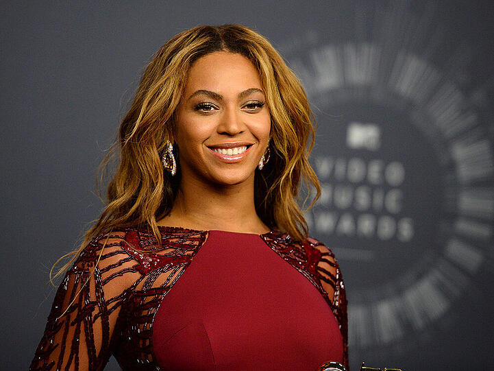 Fans von Beyoncé dürfen sich immerhin über zwei neue Songs freuen