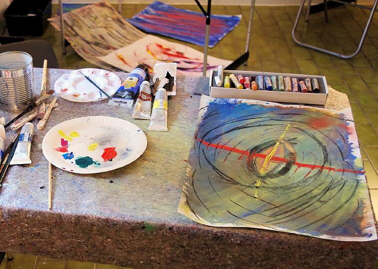 Kann jeder kreativ sein? Das ist das Thema beim Kunststammtisch am 4. September.