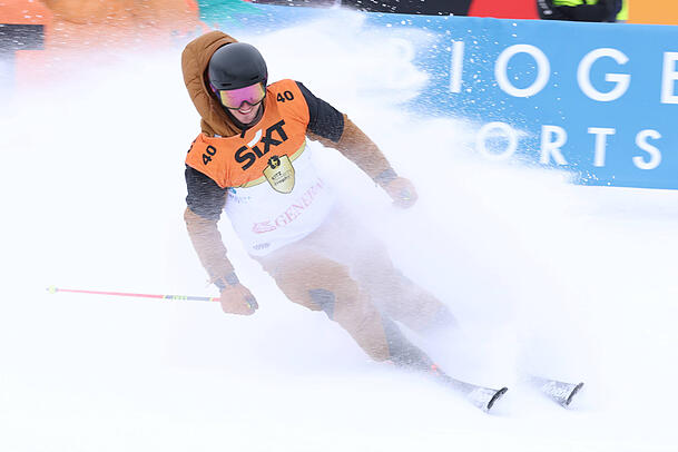 Dass der Skisport ein gro&szlig;es Verletzungsrisiko birgt, wei&szlig; Felix Neureuther nur allzu gut. Doch nicht jeder Sturz geh&ouml;re aus Sensationsgier dokumentiert, findet er.
