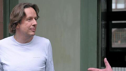 TV-Moderator Kachelmann bei seiner Entlassung
