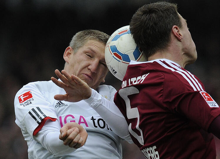 BASTIAN SCHWEINSTEIGER:
Kam in Minute 55 für den angeschlagenen Tymoshchuk. Die Kollegen konnten sich an ihm aufrichten. Plötzlich war mehr Zug und Linie im Aufbauspiel. 
Note 3