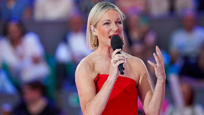 Monika Gruber spricht über ihre bevorstehende Tour und die Ticketpreise.