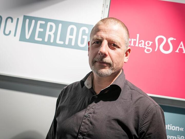 Der ehemalige AfD-Vorsitzende Bernd Lucke hält den rechten Verleger Götz Kubitschek für den wichtigsten Strippenzieher im rechtsnationalen Flügel der AfD.