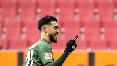 Nicolas Gonzalez von Stuttgart beim Spiel gegen den FC Augsburg.