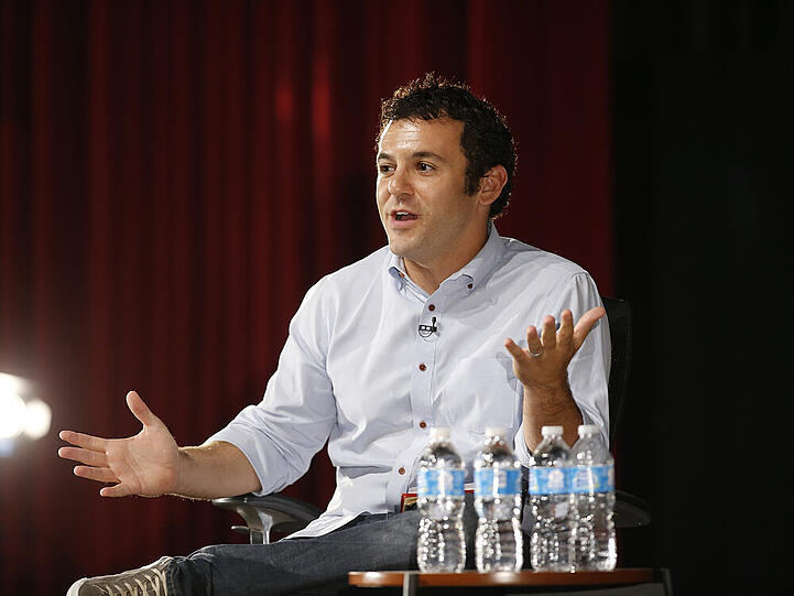 Fred Savage bei einem Panel am Rande der Primetime-Emmys