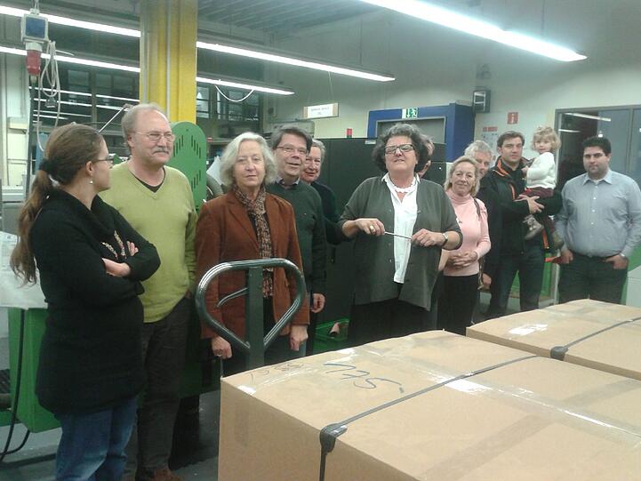 Beeindruckt von der Führung: (Von links) Die BA-Mitglieder Daniela Stelzer, Peter Loibl, Barbara Marc, Wolfgang Schwirz, Barbara Schmitt-Walter, Margot Günther, Manfred Rudolf, Thomas Neuberger und Nima Lirawi. In der Mitte die Leiterin der IWL Werkstätten Renate Windisch.(6.v.l.).