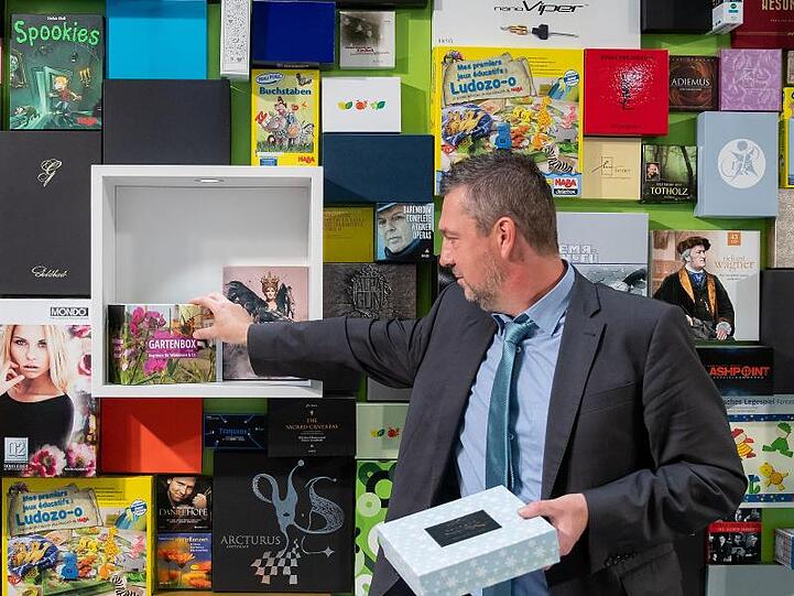 Unterschiedliche Kartonagen am Stand des Kartonagen-Herstellers Hertel.
