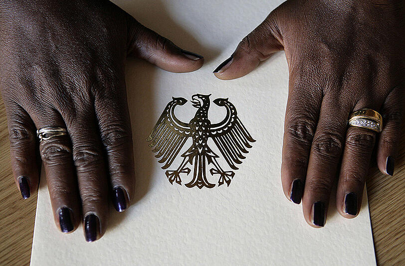 Insgesamt habe gut jeder fünfte Mensch in Deutschland einen Migrationshintergrund, teilte das Statistische Bundesamt in Wiesbaden mit.