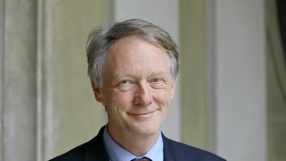 Martin Schulze Wessel: Der Historiker ist Professor für die Geschichte Ost- und Südosteuropas an der Ludwig-Maximilians-Universität München und unter anderem Mitglied der Deutsch-Ukrainischen Historischen Kommission. Martin Schulze Wessel: Der Historiker ist Professor für die Geschichte Ost- und Südosteuropas an der Ludwig-Maximilians-Universität München und unter anderem Mitglied der Deutsch-Ukrainischen Historischen Kommission.