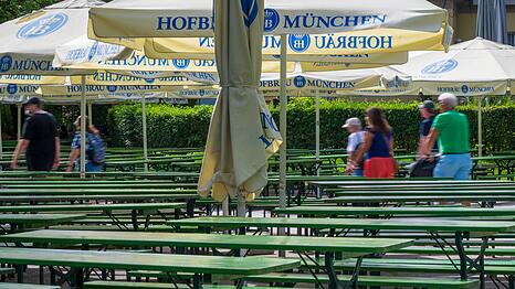 Am Freitag k&ouml;nnte es laut dem DWD mancherorts kr&auml;ftig krachen. Danach beruhigt sich das Wetter wieder.
