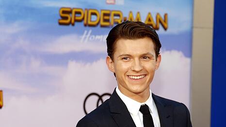 Vor allem, aber nicht nur als Marvel-Held "Spider-Man" bekannt: der britische Schauspieler Tom Holland.