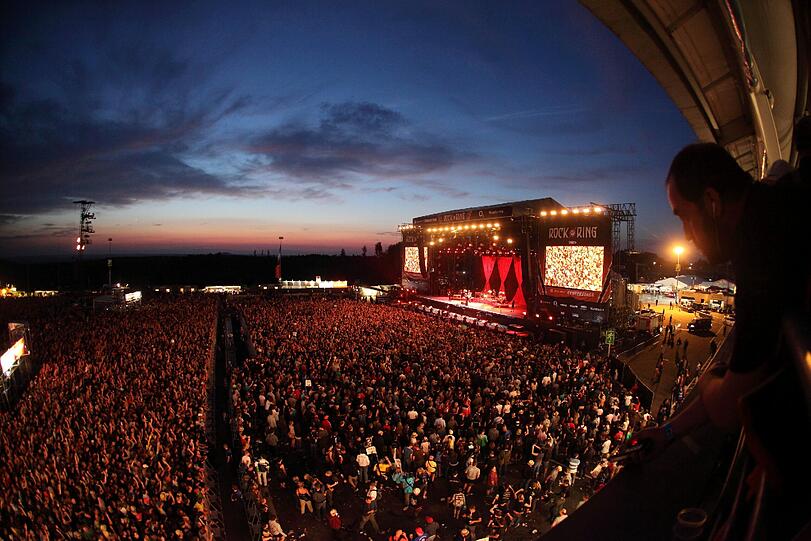 Sonne, Beats und gute Laune: Hunderttausende Musikfans feiern bei den Festivals "Rock im Park" in Nürnberg und "Rock am Ring" auf dem Nürburgring. Die besten Bilder des Wochenendes.