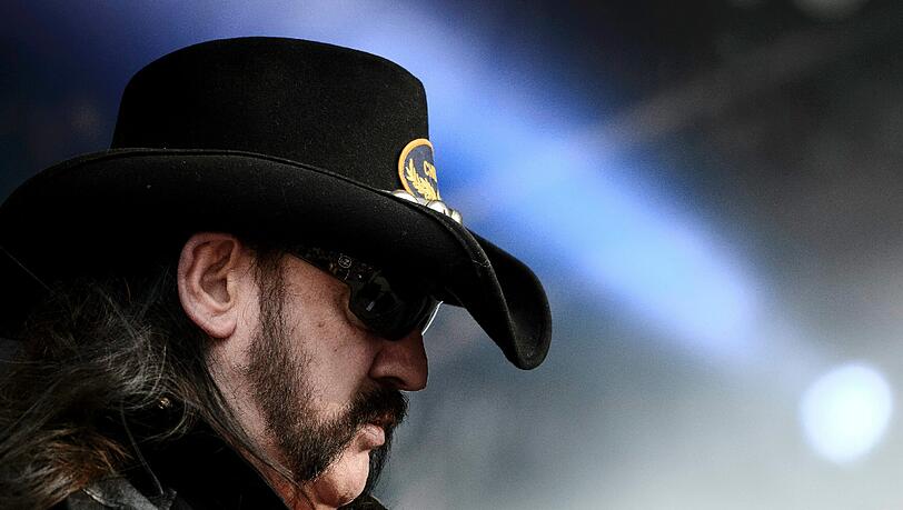 &bdquo;Ich führe ein gesundes Leben. Bis auf den Alkohol und die Drogen&ldquo;: Jetzt ist Motörhead-Boss Lemmy Kilmister tot.
