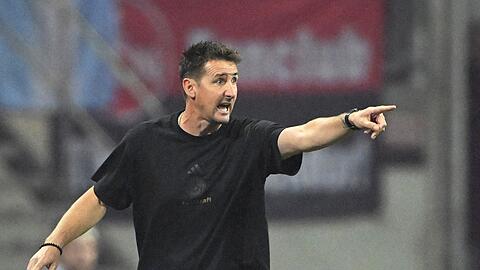 Nürnberg-Trainer Miroslav Klose will nach dem erlösenden ersten Saisonsieg nachlegen. (Archivfoto)