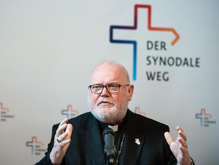 Kardinal Reinhard Marx, Vorsitzender der Deutschen Bischofskonferenz, spricht auf der Pressekonferenz zur ersten Vollversammlung des Synodalen Wegs in Frankfurt.
