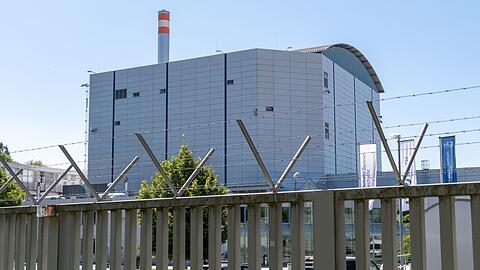 Der Forschungsreaktor München II (FRM II) steht auf dem Gelände der Technischen Universität München (TUM).