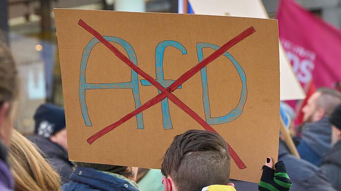 Ein durchgestrichenes AfD-Logo.