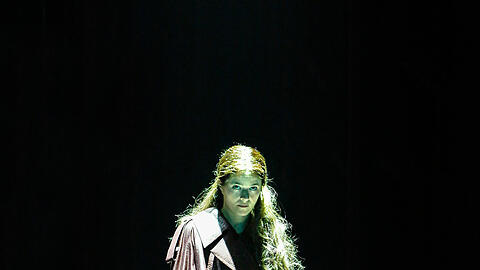 Linda Blümchen spielt "Salome" unter der Regie von Ewelina Marciniak im Cuvilliéstheater